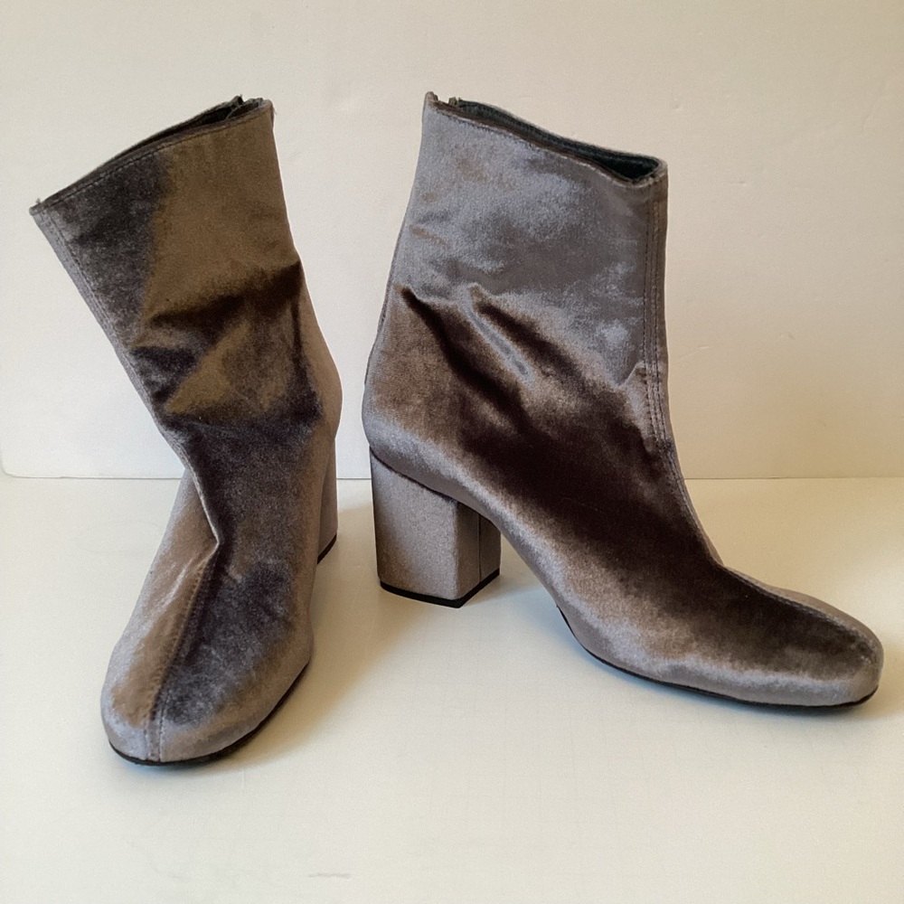 Free People Cecile Boot Grey Velvet EU 39 Block Heel